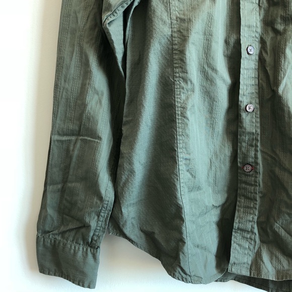 💖HP💖Guess Men’s Shirt - Picture 5 of 8